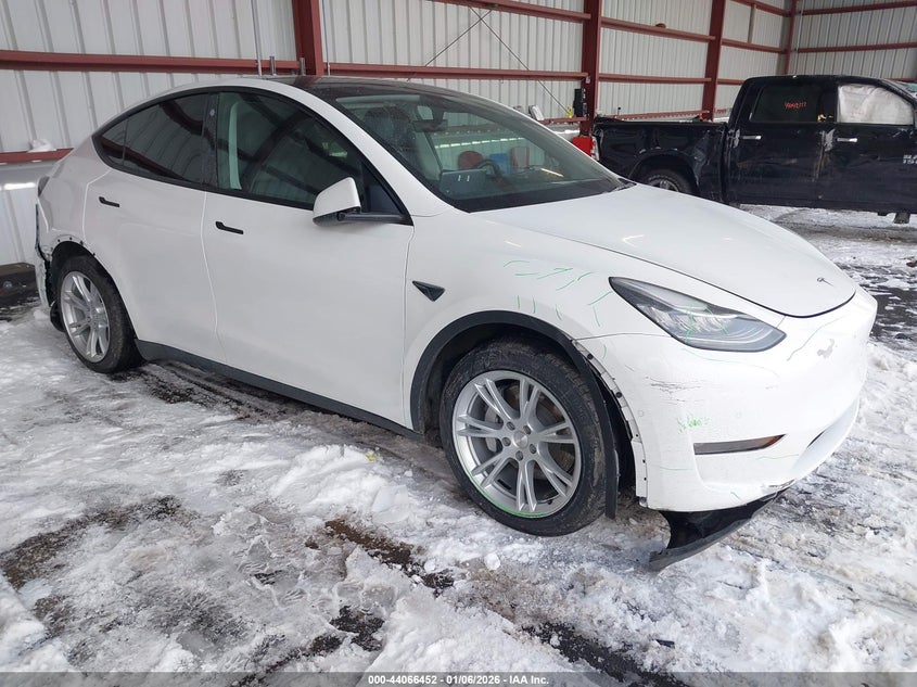 2021 Tesla Model Y Long Range Dual Motor All-Wheel Drive