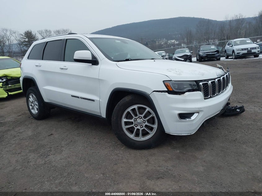 2020 Jeep Grand Cherokee Laredo E 4X4