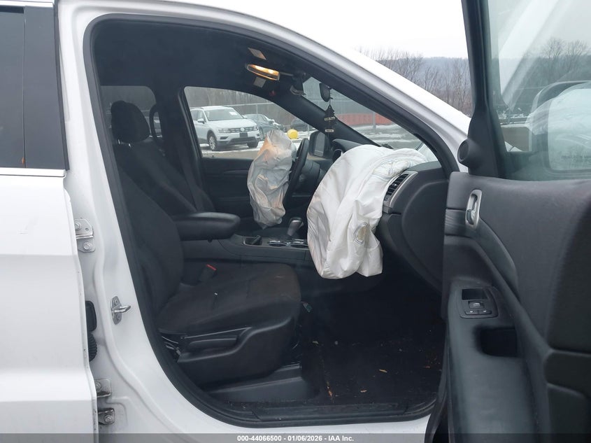 2020 Jeep Grand Cherokee Laredo E 4X4