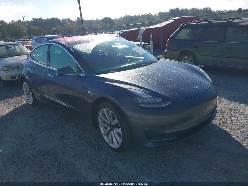 5YJ3E1EA4HF000439 2017 Tesla Model 3 Long Range/Standard auction photo 1