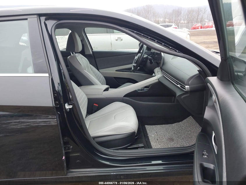 2023 Hyundai Elantra Hybrid Limited