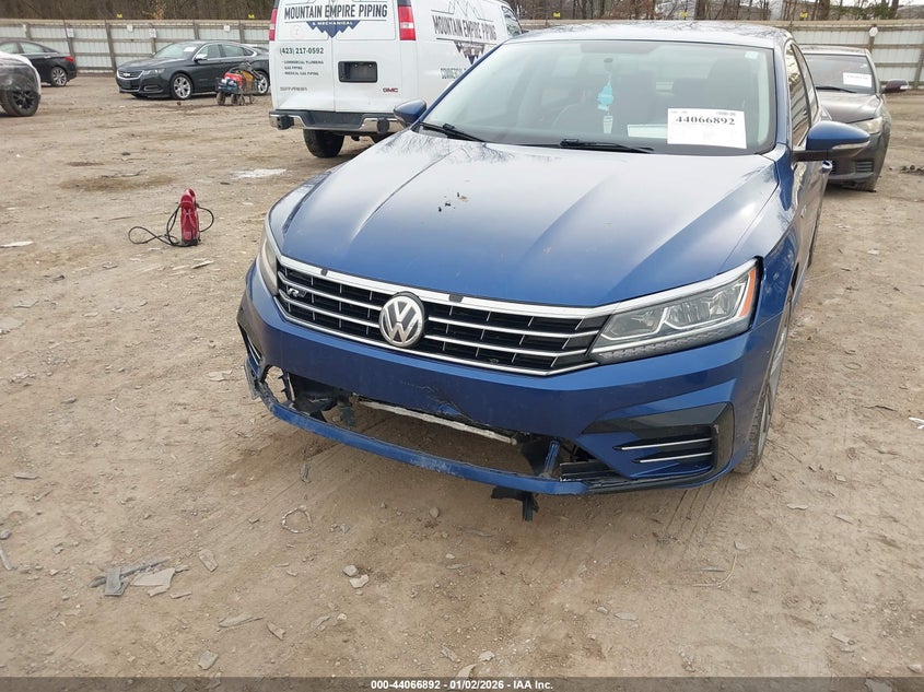 VIN 1VWDT7A36HC048815 2017 VOLKSWAGEN PASSAT 1.8T R-LINE