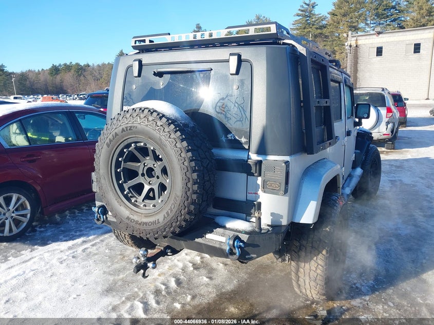 2011 Jeep Wrangler Unlimited Sahara