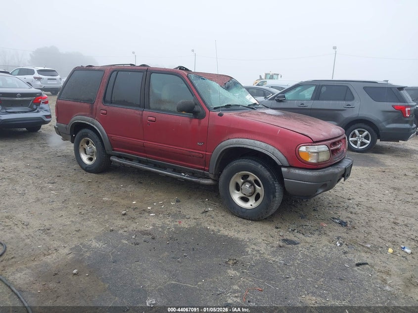 2000 Ford Explorer Xlt
