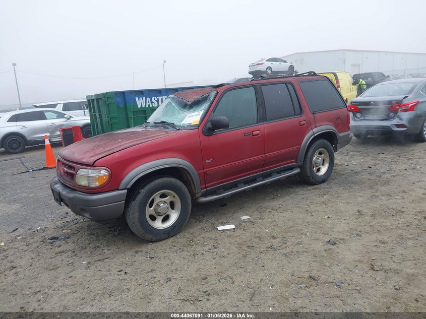 2000 Ford Explorer Xlt