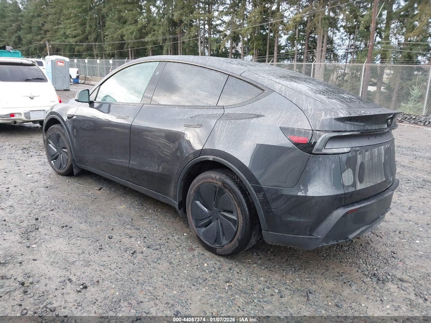 2026 Tesla Model Y Premium Rear-Wheel Drive