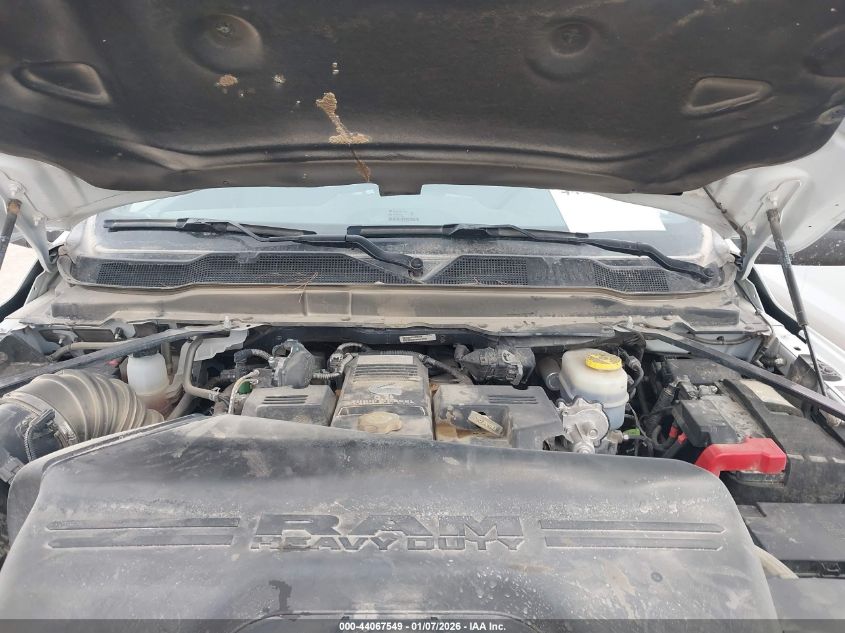 2024 Ram 2500 - 3C6UR5DL8RG291663