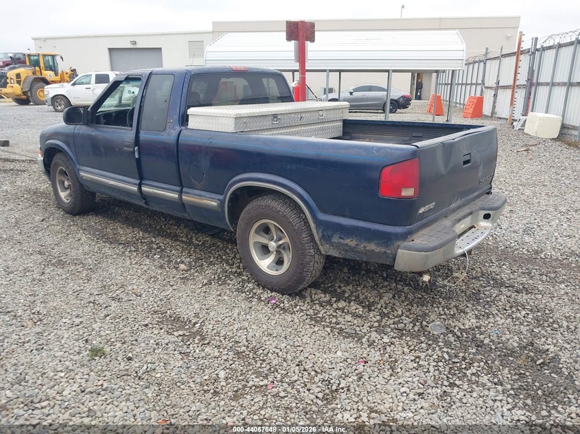 2002 Chevrolet S-10 Ls