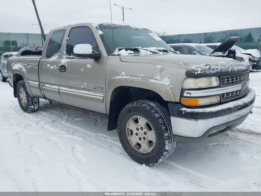 1GCEK19T8YE366841 2000 Chevrolet Silverado 1500 Lt auction photo 1