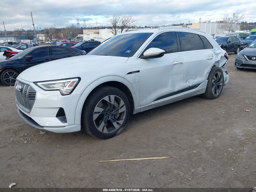 2021 Audi E-Tron Premium Quattro