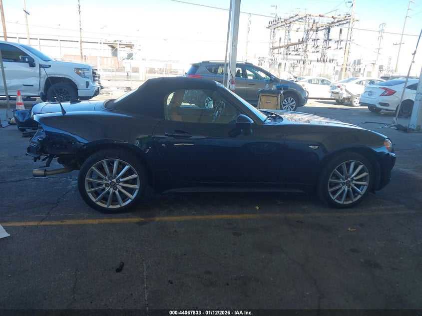 VIN JC1NFAEK0J0140195 2018 FIAT 124 SPIDER LUSSO