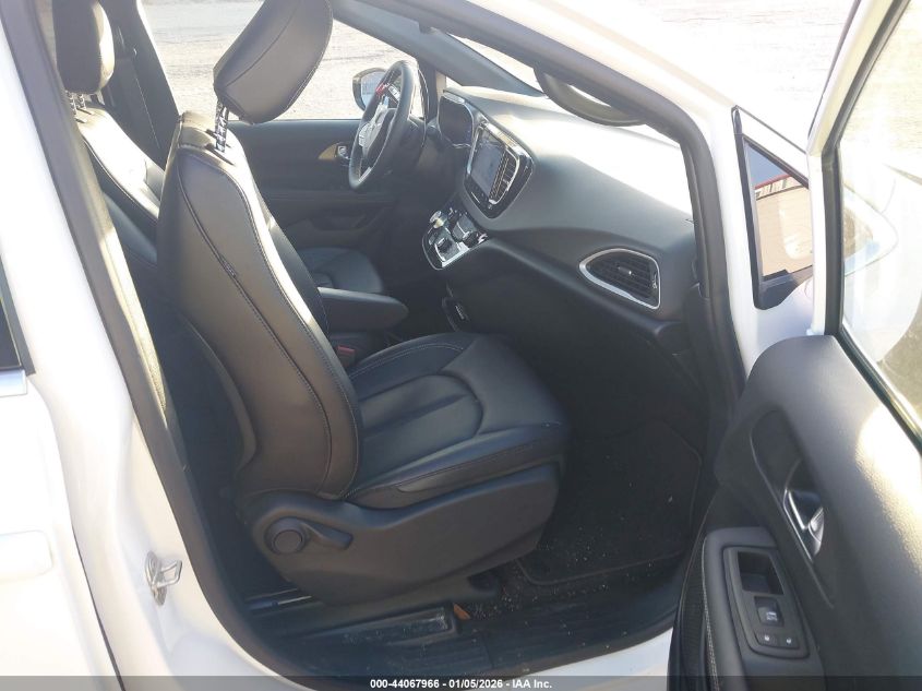 2026 Chrysler Pacifica - 2C4RC1BG8TR188761