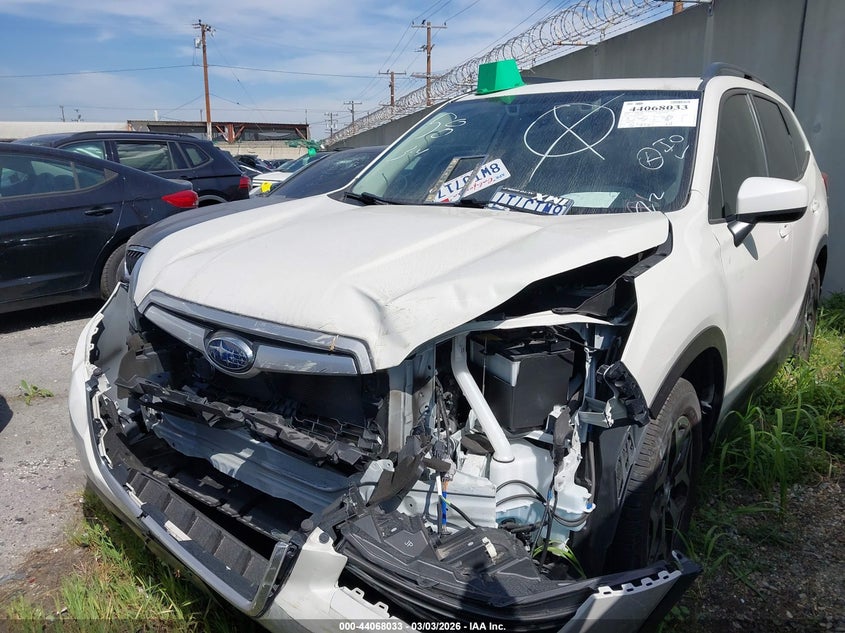 Vin: jf2skajc6mh519614, lot: 44563833, subaru forester premium 20212