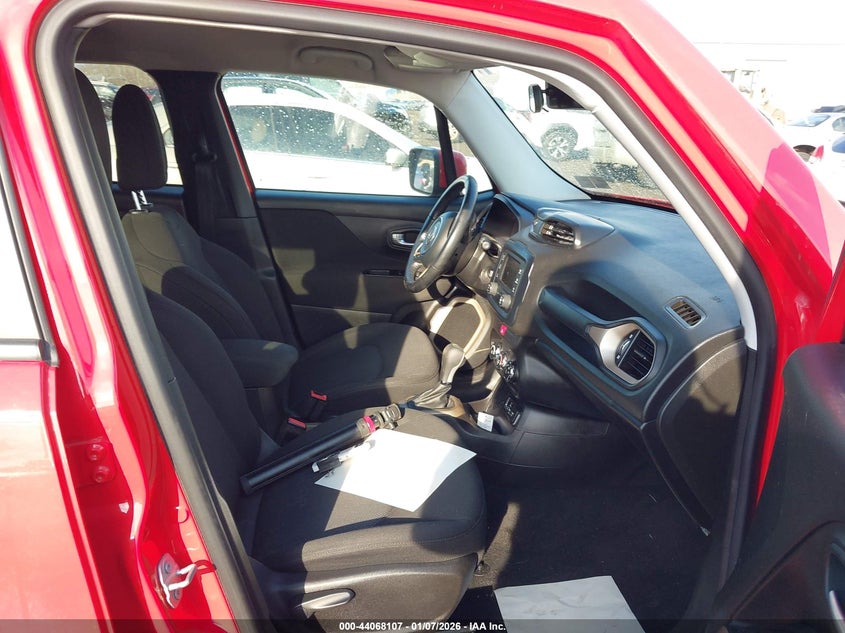 2017 Jeep Renegade Latitude Fwd