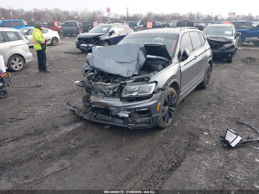 2021 Volkswagen Tiguan 2.0T Se/2.0T Se R-Line Black/2.0T Sel