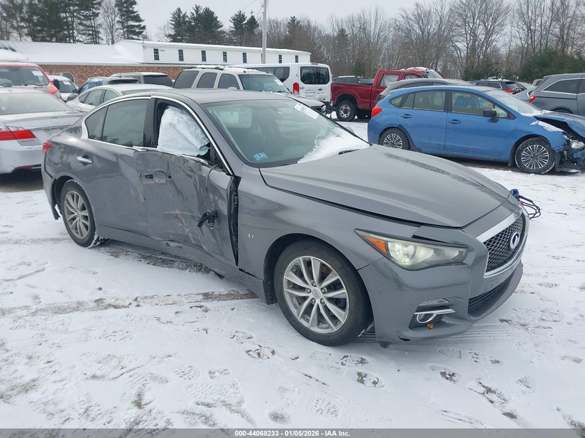 2014 Infiniti Q50 Premium