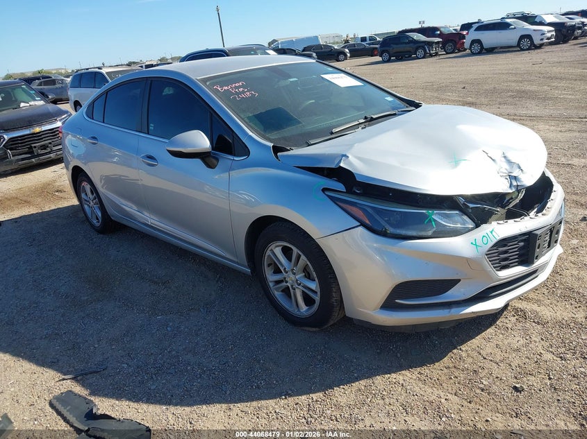 1G1BE5SM2J7143654 2018 Chevrolet Cruze Lt Auto auction photo 1