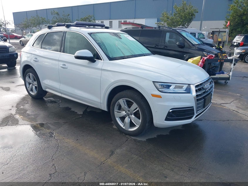 WA1CNAFY6K2087194 2019 Audi Q5 45 Premium auction photo 1
