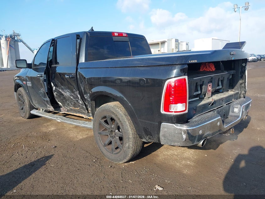 2017 Ram 1500 Laramie 4X4 5'7 Box
