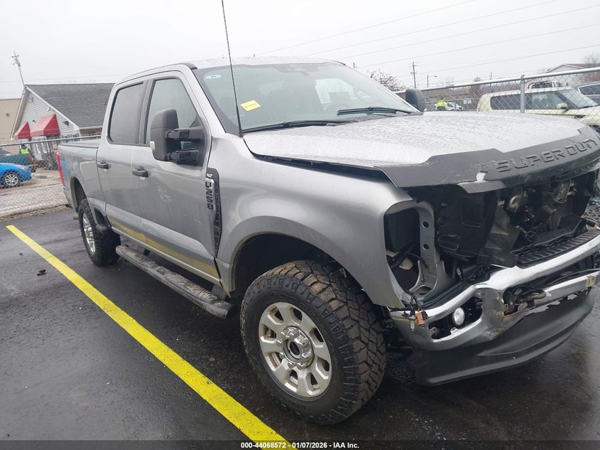 1FT7W2BA7REE03147 2024 Ford F-250 Xlt auction photo 1