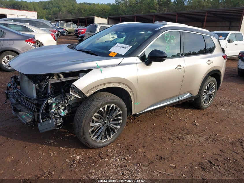 2025 Nissan Rogue Platinum Fwd