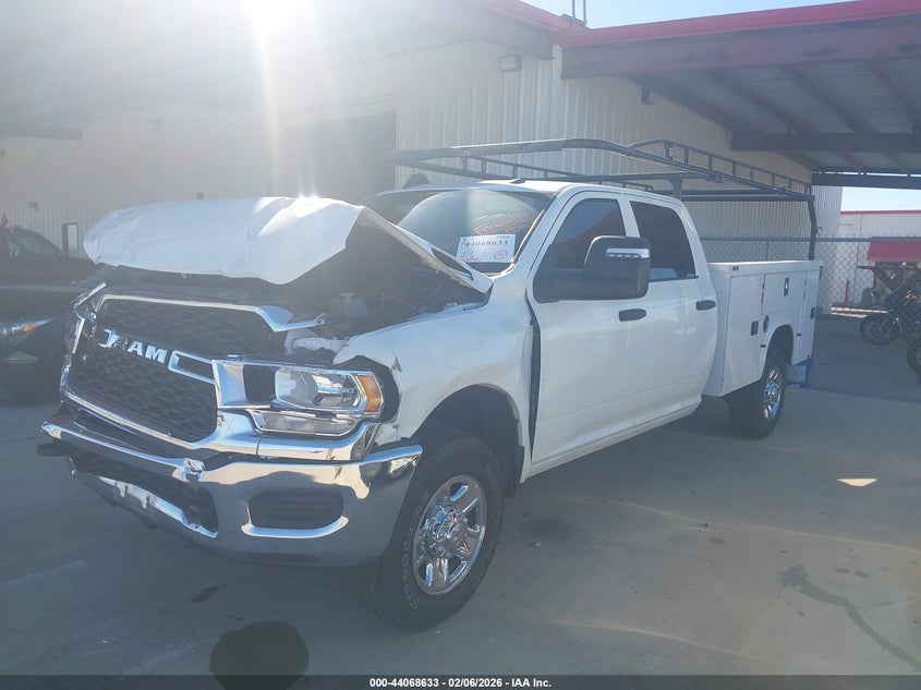 Vin: 3c6ur5hj2pg155552, lot: 44564433, ram 2500 tradesman 20232