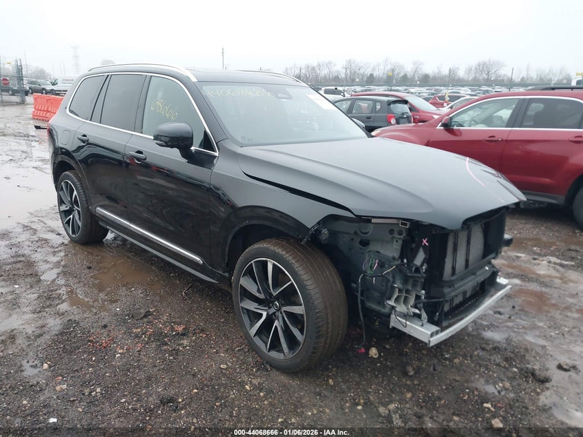 2023 Volvo Xc90 B6 Plus 7-Seater