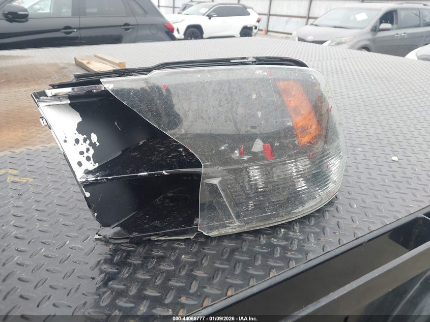 2018 Ram 3500 Tradesman 4X4 8' Box VIN: 3C63RRGL9JG221785 Lot: 44068777