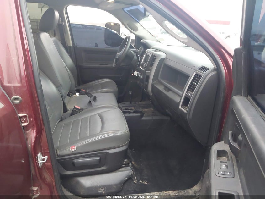 2018 Ram 3500 Tradesman 4X4 8' Box VIN: 3C63RRGL9JG221785 Lot: 44068777