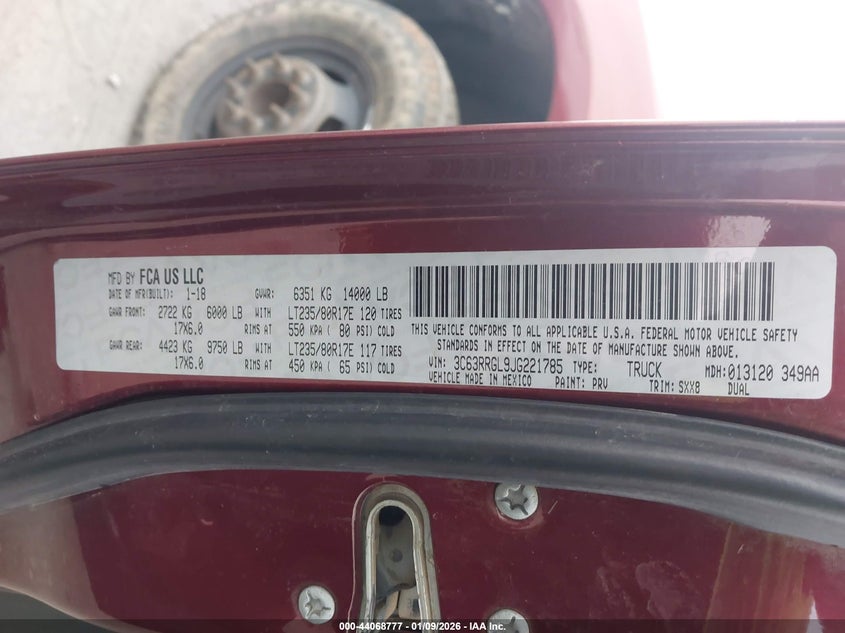 2018 Ram 3500 Tradesman 4X4 8' Box VIN: 3C63RRGL9JG221785 Lot: 44068777