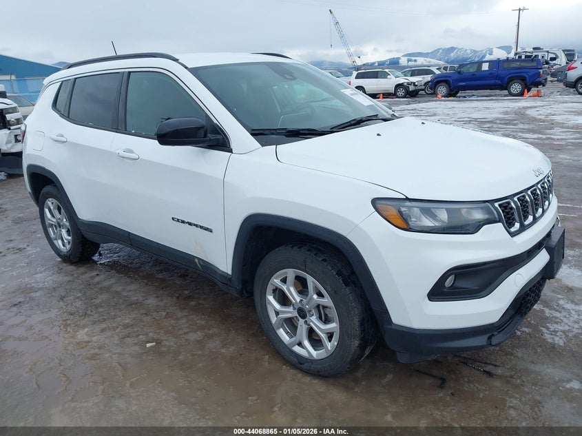 3C4NJDBN7ST595227 2025 Jeep Compass Latitude 4X4 auction photo 1