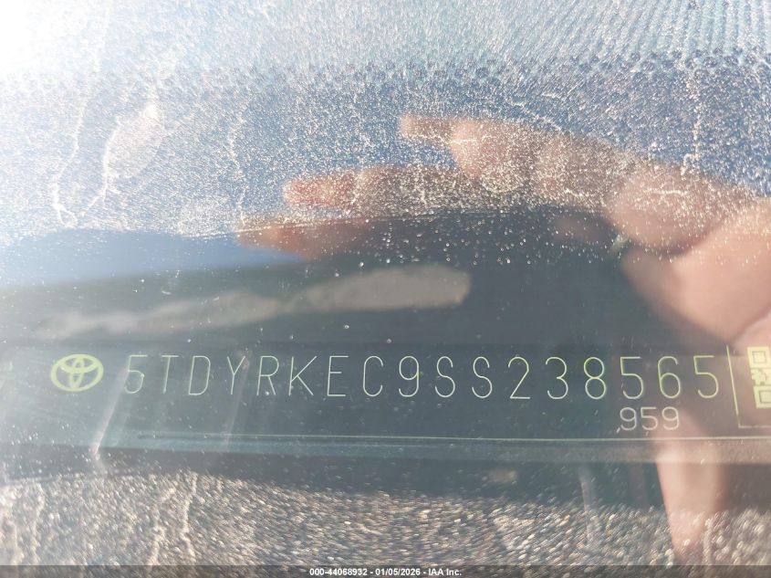 2025 Toyota Sienna - 5TDYRKEC9SS238565