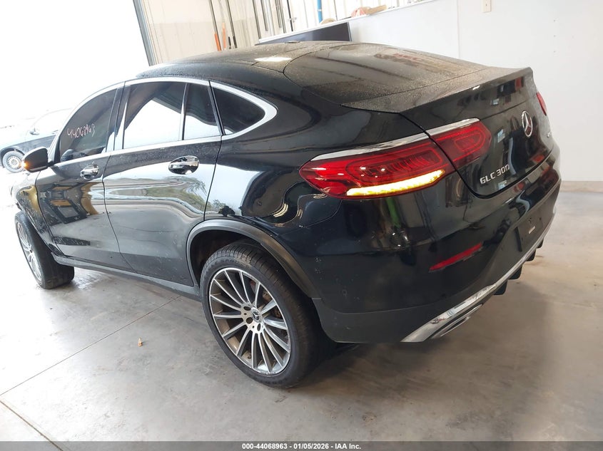 Vin: w1n0j8ebxmf866676, lot: 44564763, mercedes-benz glc 300 4matic coupe 20213