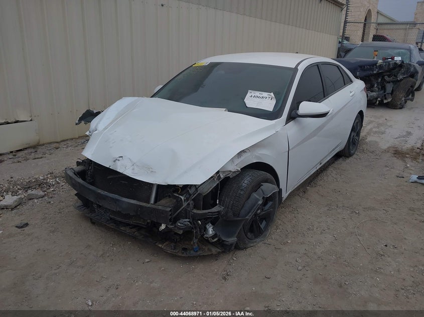 2022 Hyundai Elantra Sel