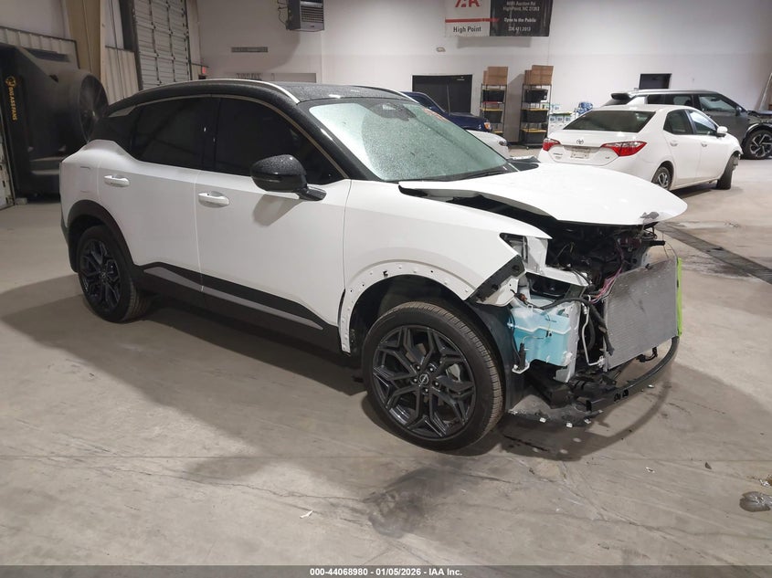 2025 Nissan Kicks Sr Fwd