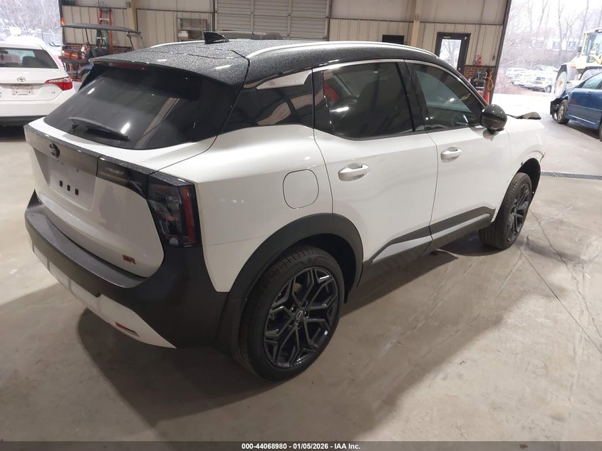2025 Nissan Kicks Sr Fwd
