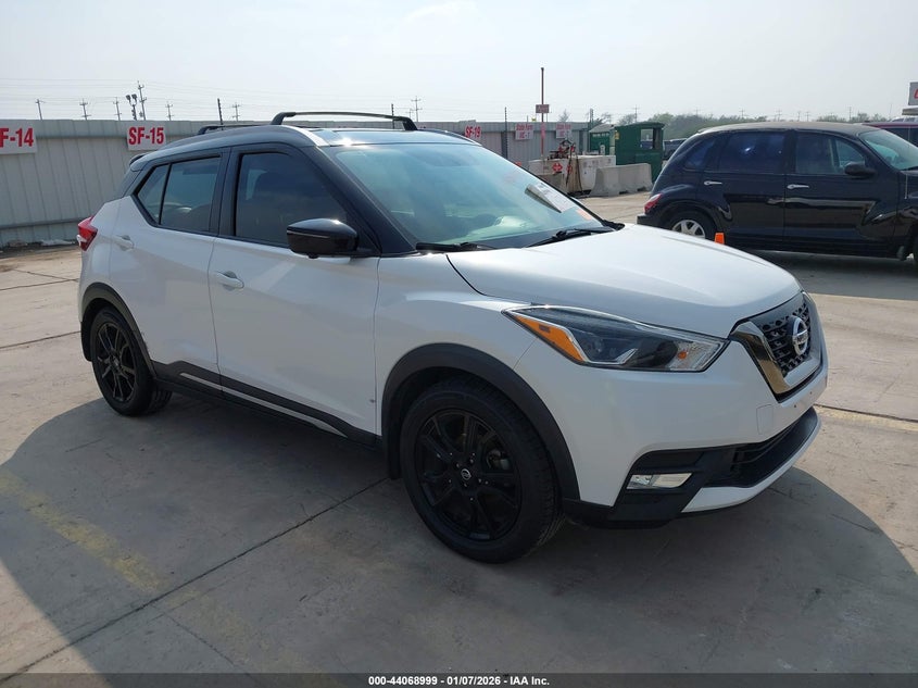 2019 Nissan Kicks Sr