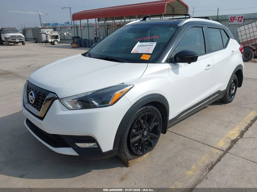 2019 Nissan Kicks Sr