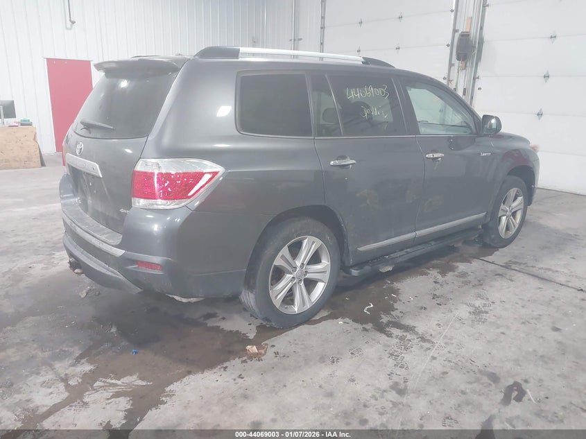 2013 Toyota Highlander Limited V6