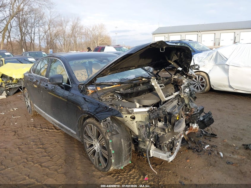 2023 Volvo S90 B6 Ultimate