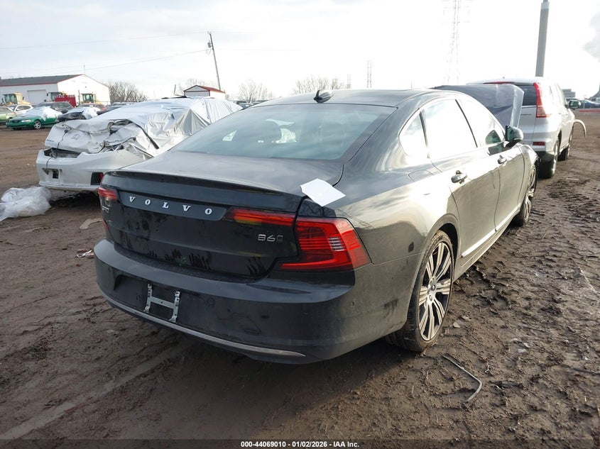 2023 Volvo S90 B6 Ultimate