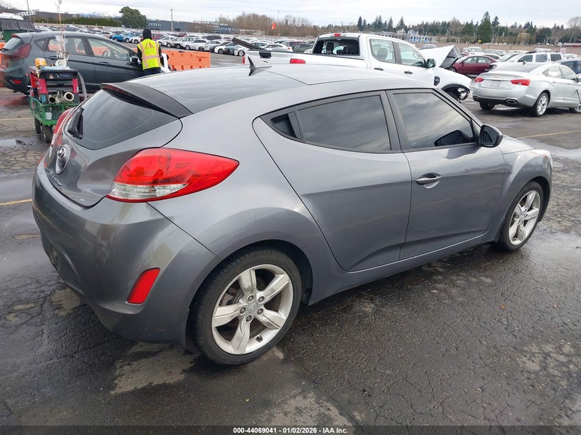 2012 Hyundai Veloster Base W/Black