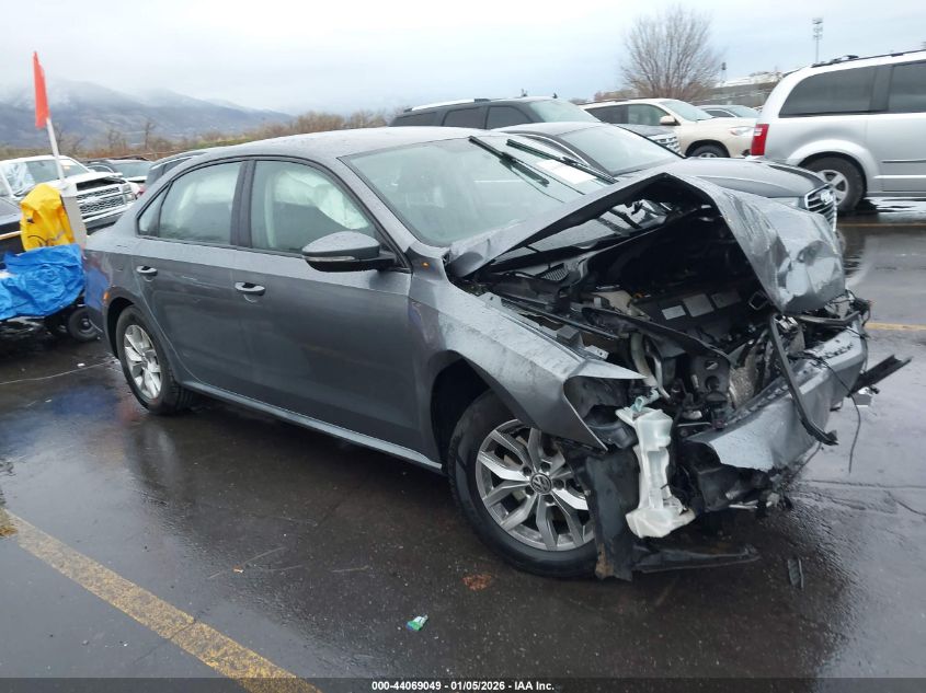 2018 Volkswagen Passat 2.0T R-Line/2.0T S