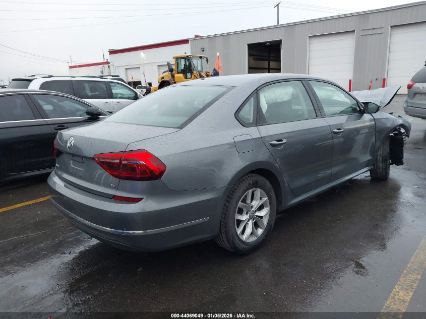 2018 Volkswagen Passat 2.0T R-Line/2.0T S