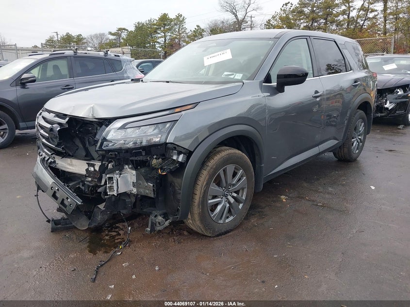 2024 Nissan Pathfinder S 4Wd