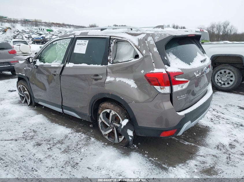 2023 Subaru Forester Touring