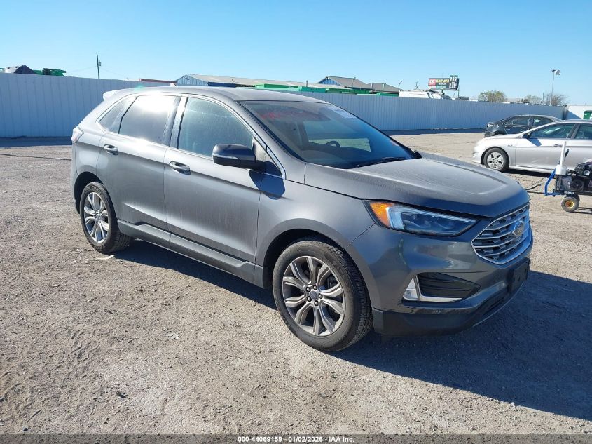 2022 Ford Edge Titanium