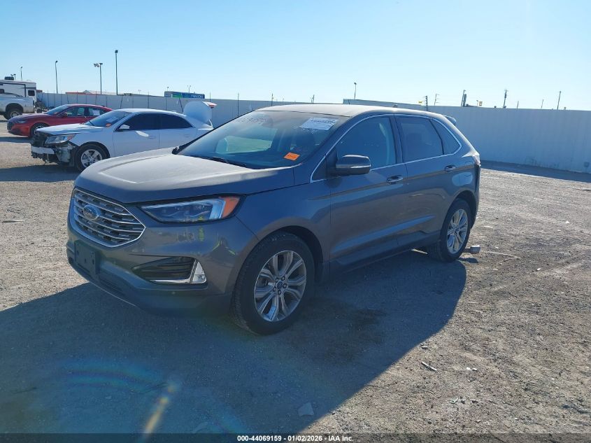 2022 Ford Edge Titanium