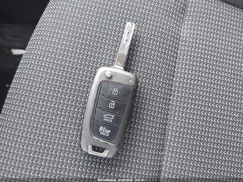 2019 Hyundai Accent Se VIN: 3KPC24A32KE056636 Lot: 44069244