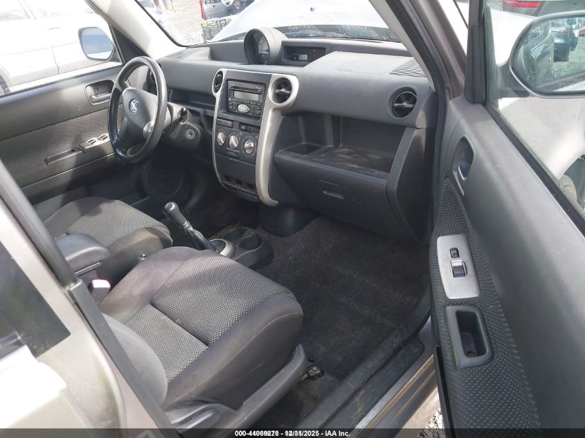 2005 Scion Xb VIN: JTLKT334450196360 Lot: 44069278